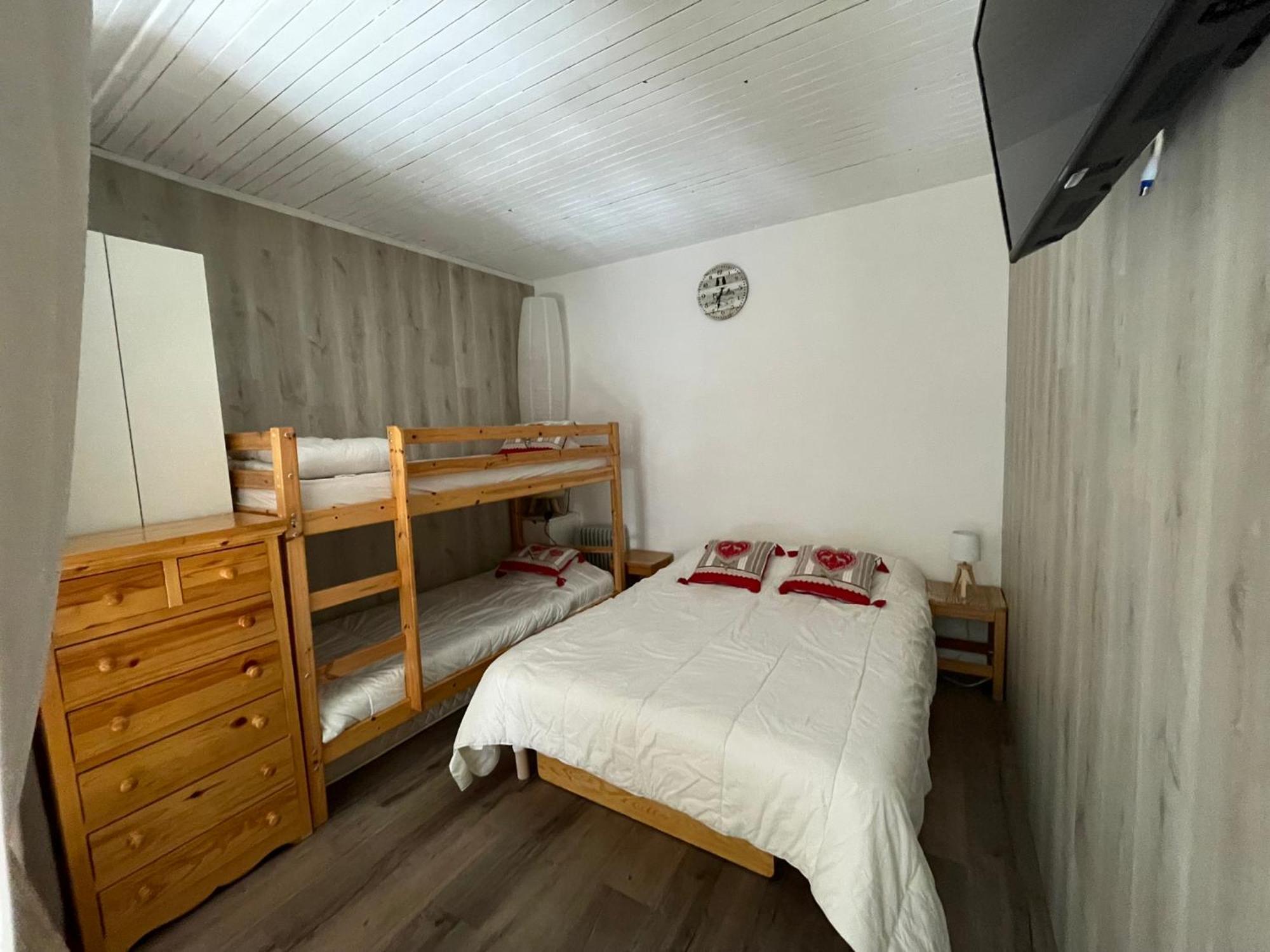 Risoul 1850 Beau Duplex Pour 6 Pers En Plein Centre De La Station Daire Dış mekan fotoğraf